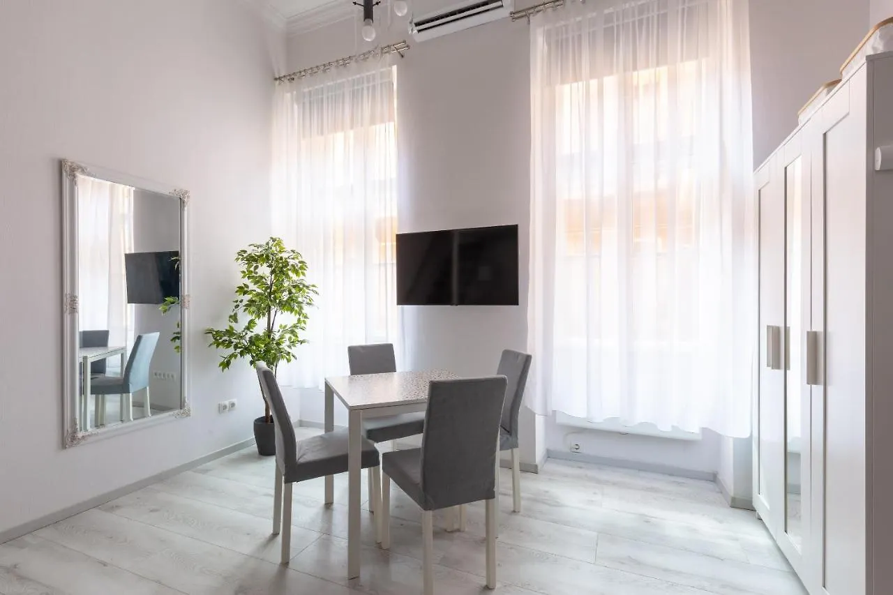 Standard Apartment By Hi5-Relax With Style Studio Budapest