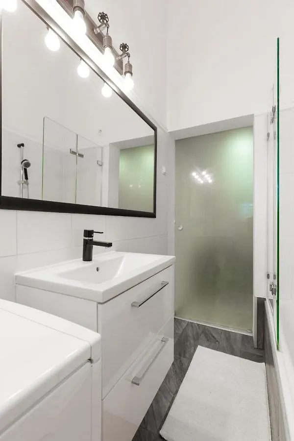 Standard Apartment By Hi5-Relax With Style Studio Budapest